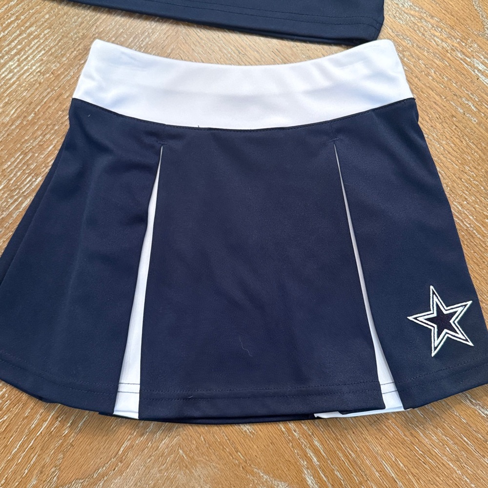 NFL Dallas Cowboys Cheerleader Outfit - Picture 4 of 5